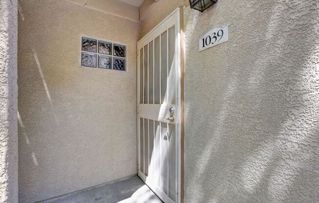 3 beds, 2 baths, $1,520, Unit # 1039