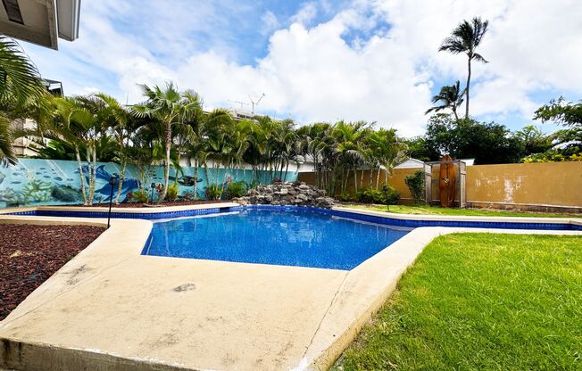 Dog Friendly Kailua Pool House with A/C