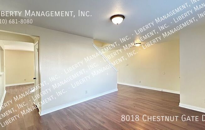 8018 CHESTNUT GATE DR