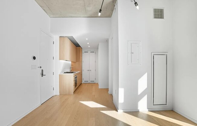 Studio, 1 bath, $3,650, Unit 8S