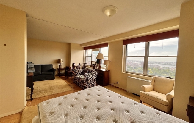 1 bed, 1 bath, 605 sqft, $3,500, Unit 23L