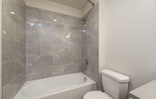 1 bed, 1 bath, 661 sqft, $1,550, Unit 208