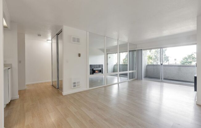 955 Shorepoint Court Unit 101 - Move In Special - 30% Rental Fee