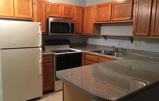 2 beds, 1 bath, 660 sqft, $1,860, Unit FPB103 BR1 (right larger bedroom)