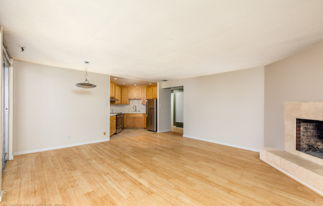 535 BURNETT AVE