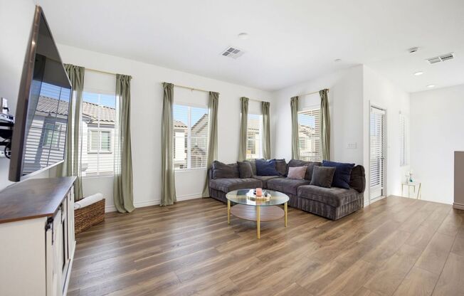 Fully Furnished & Move-In Ready | Two King En Suites + Garage | Avail 2/1