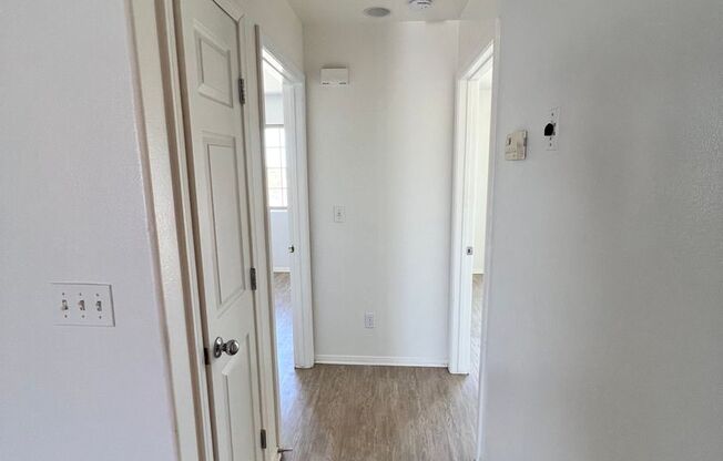 2 beds, 2 baths, $1,200