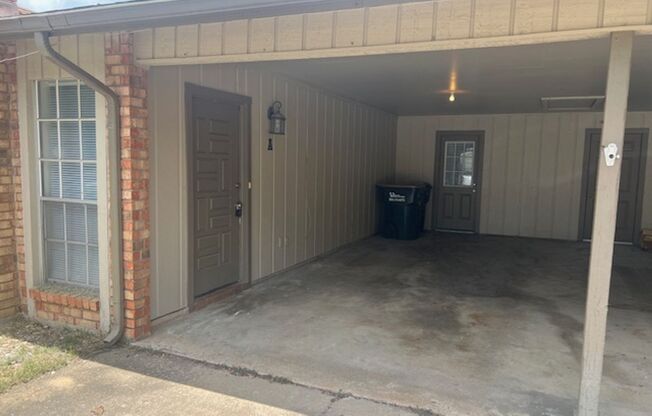 2 bed 1 bath Duplex in Georgetown