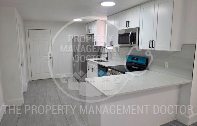 Comfortable 3-Bedroom Home in Prime Tampa Location – Fully Remodeled!