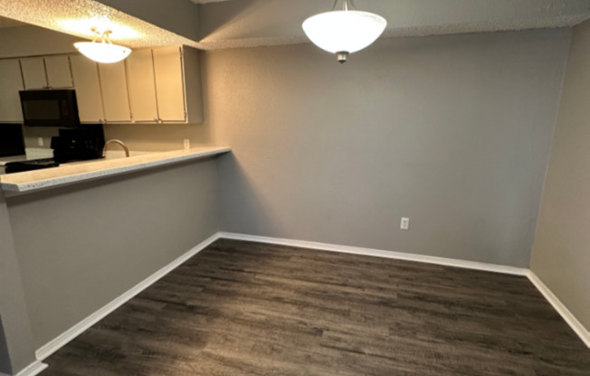 2 beds, 2 baths, 1,078 sqft, $1,635
