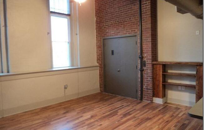 215 Nash Street