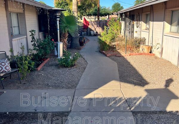 454 S STAPLEY DR