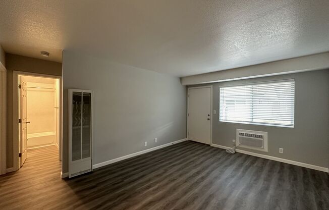 2 beds, 1 bath, 752 sqft, $1,495, Unit CA-17