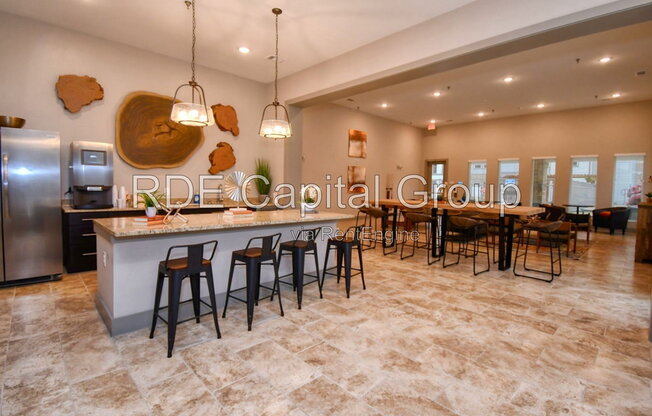 2 beds, 2 baths, 985 sqft, $1,300, Unit 2304 B1