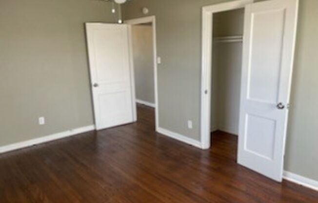 2 beds, 1 bath, $865