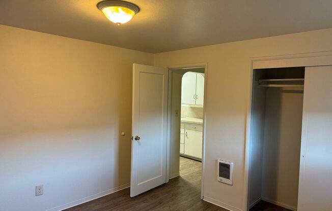 1 bed, 1 bath, 560 sqft, $1,200, Unit 6411