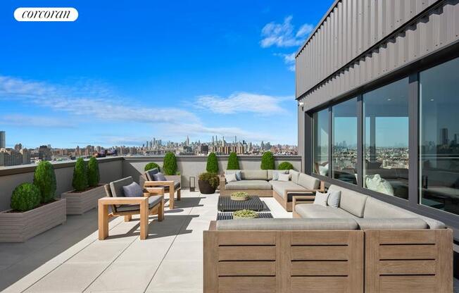 2 beds, 2 baths, $5,850, Unit 13H
