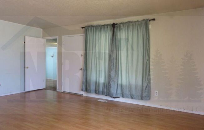 3 beds, 1 bath, $2,150