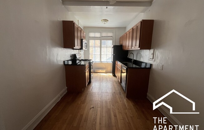 909 Elmwood Ave