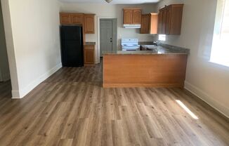 3 beds, 1 bath, $1,000