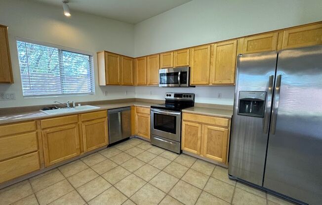 3 beds, 2 baths, $1,750