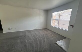 2 beds, 2 baths, 1,000 sqft, $1,275, Unit 812
