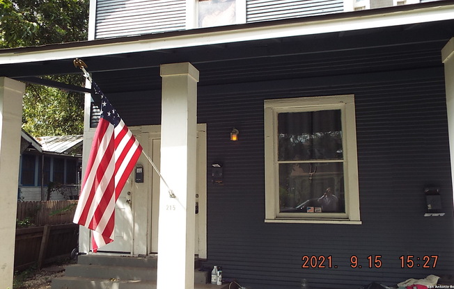 215 WILKENS AVE