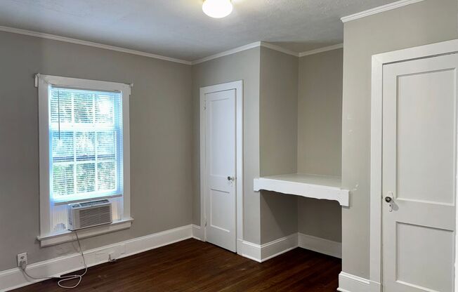 Three Bed/1 Bath Bungalow at Georgia Tech/Atlantic Station!