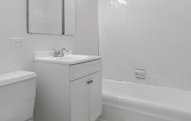 1 bed, 1 bath, 627 sqft, $4,795, Unit 10-H