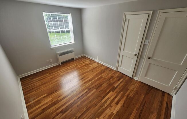 2 beds, 1 bath, 897 sqft, $2,335, Unit A-03
