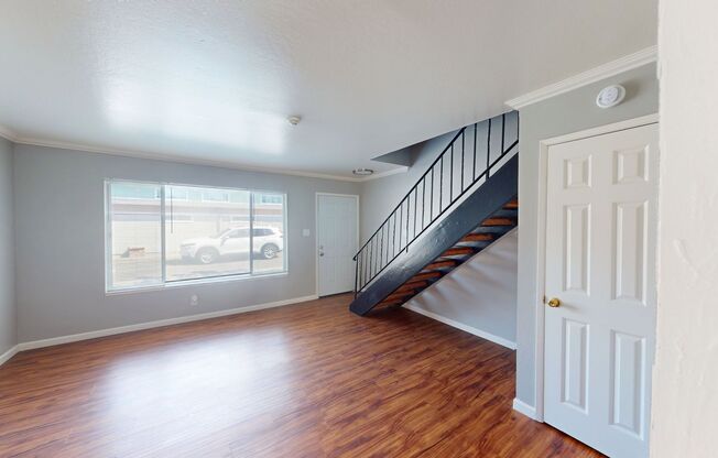 2 beds, 1 bath, 749 sqft, $2,345, Unit 623-4