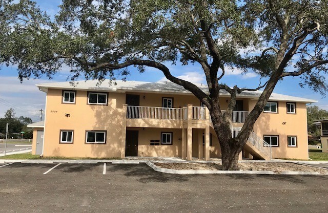 2/1 and 2/2 MAIDEN LANE APTS AVAILABLE NOW!