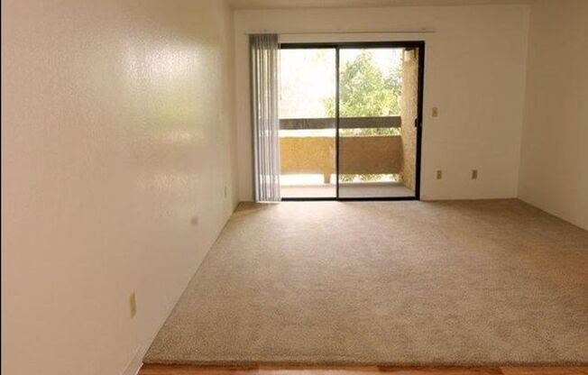 1 bed, 1 bath, 749 sqft, $1,199, Unit 114