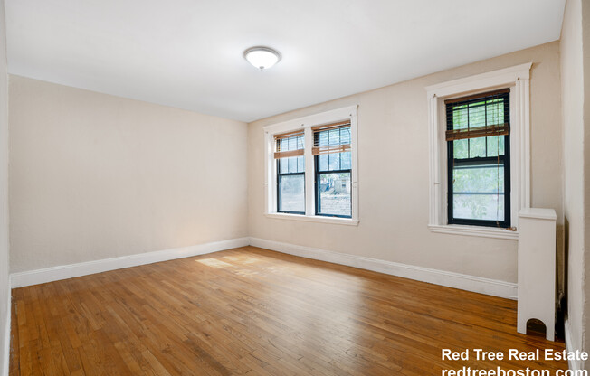 59 LANARK RD