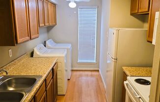 2 beds, 2 baths, $1,425, Unit # 0903