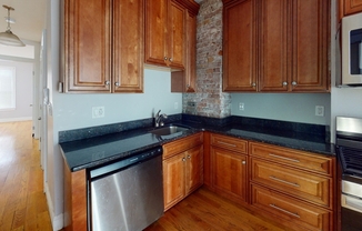 2 beds, 2 baths, 950 sqft, $2,550, Unit 1