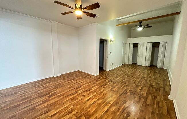 Studio, 1 bath, $875, Unit 105 - Apt #3