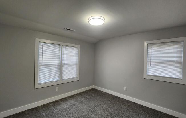 2 beds, 1 bath, 1,300 sqft, $2,395, Unit 225