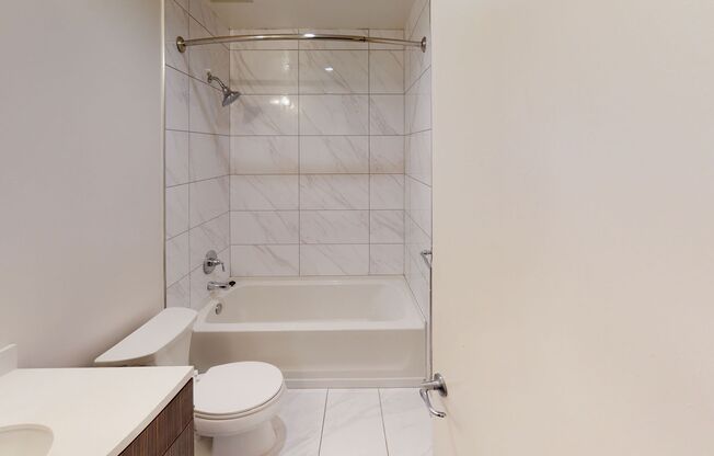 Studio, 1 bath, 545 sqft, $2,065.19, Unit 421