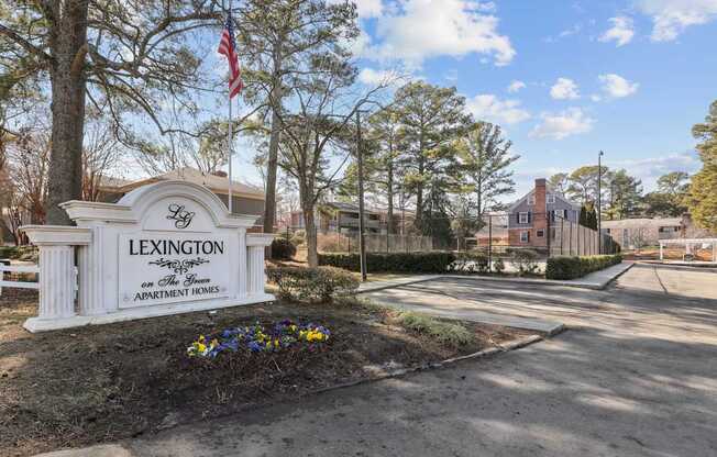 Lexington on the Green