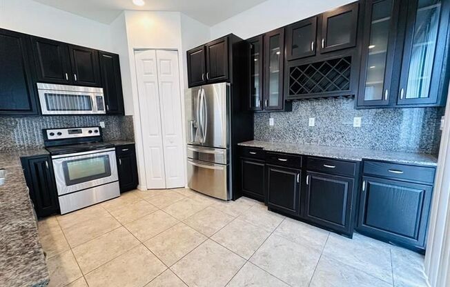 9074 SW 39 ST