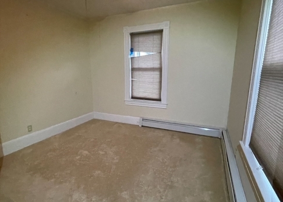 2 beds, 1 bath, 950 sqft, $2,000, Unit 1