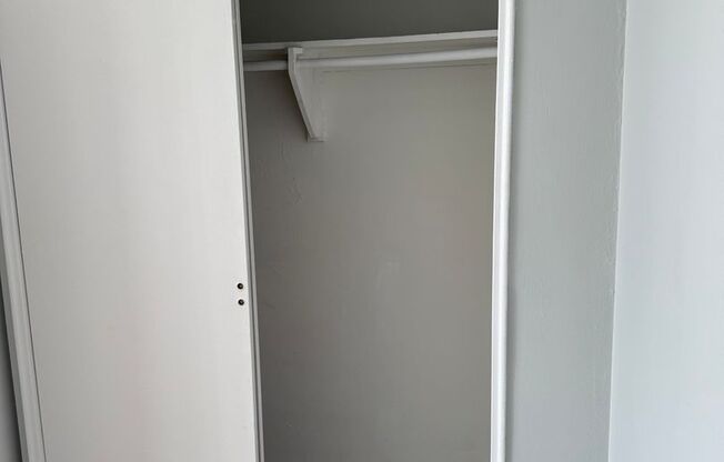 1 bed, 1 bath, 430 sqft, $1,400, Unit 730