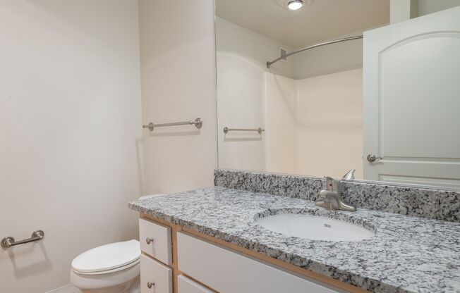 1 bed, 1 bath, 685 sqft, $1,540, Unit 120