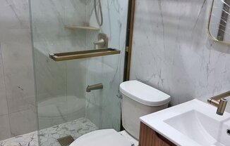 7026 6 AVE