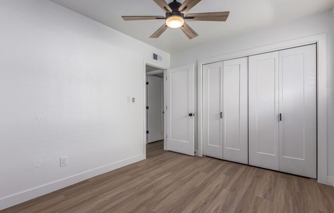 2 beds, 1 bath, $1,650, Unit 11