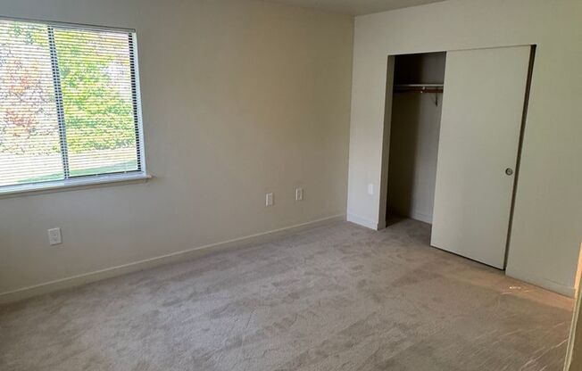 2 beds, 2 baths, 898 sqft, $1,746, Unit 1201