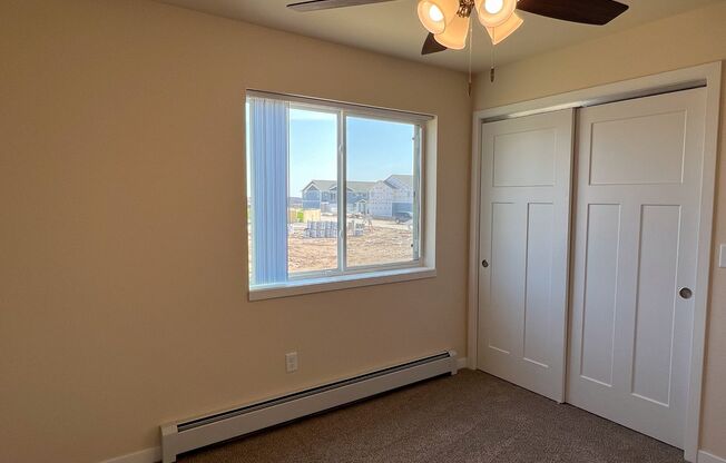 3 beds, 2 baths, 1,186 sqft, $1,540, Unit CH 1102-31