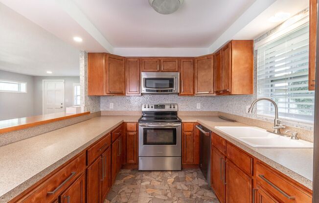 Beautiful 3 Bed/2 Bath Home for rent in the Heart of Winter Park!