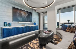 3 beds, 3.5 baths, 2,376 sqft, $30,000, Unit 10E